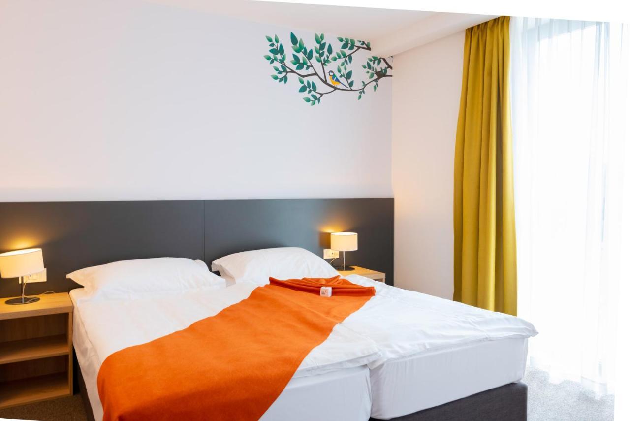 Hotel Park Superior 3* Cakovec Exterior photo