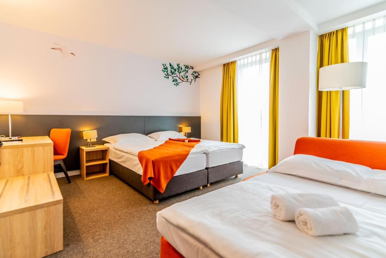 Hotel Park Superior 3* Cakovec Exterior photo