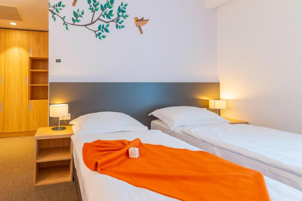 Hotel Park Superior 3* Cakovec Exterior photo